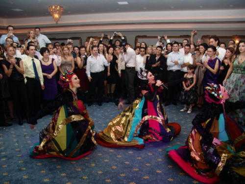 scara aluminiu 3 tronsoane, parerea ta mc, muzica anilor 80, muzica anii 90, muzica anilor 90, muzica anii 80, melodii de petrecere, karaoke, domeniul greaca, chitara bass, trupe, trupa, melodii noi, tort nunta, tort botez, rochie mireasa, costum mire  